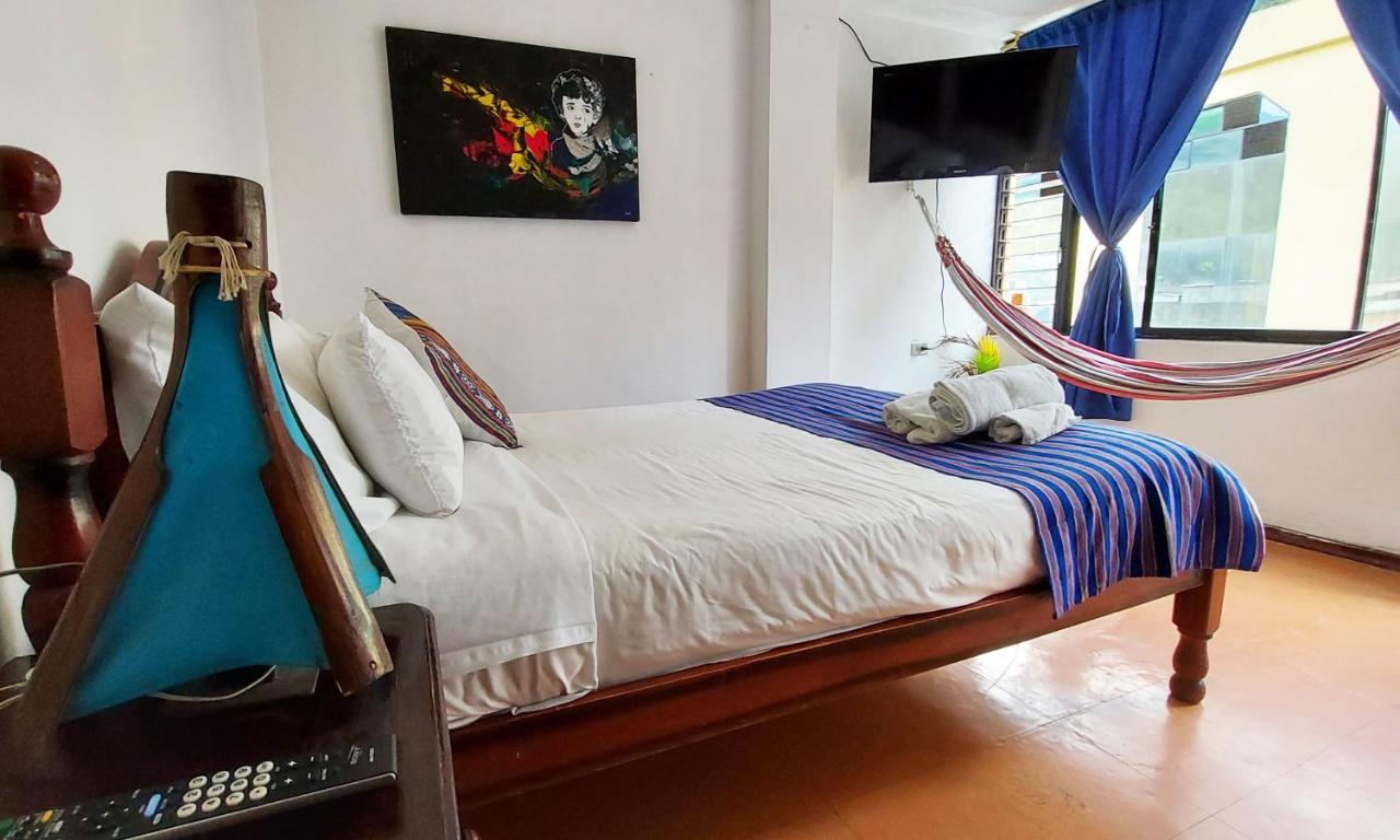 Erupcion Art Hotel & Hostel بانيوس المظهر الخارجي الصورة